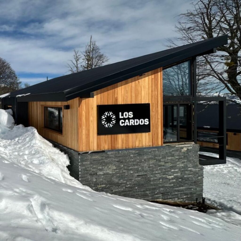 CARTELERIA SIMPLE PERSONALIAZADA CON LOGO PERSONALIZADO